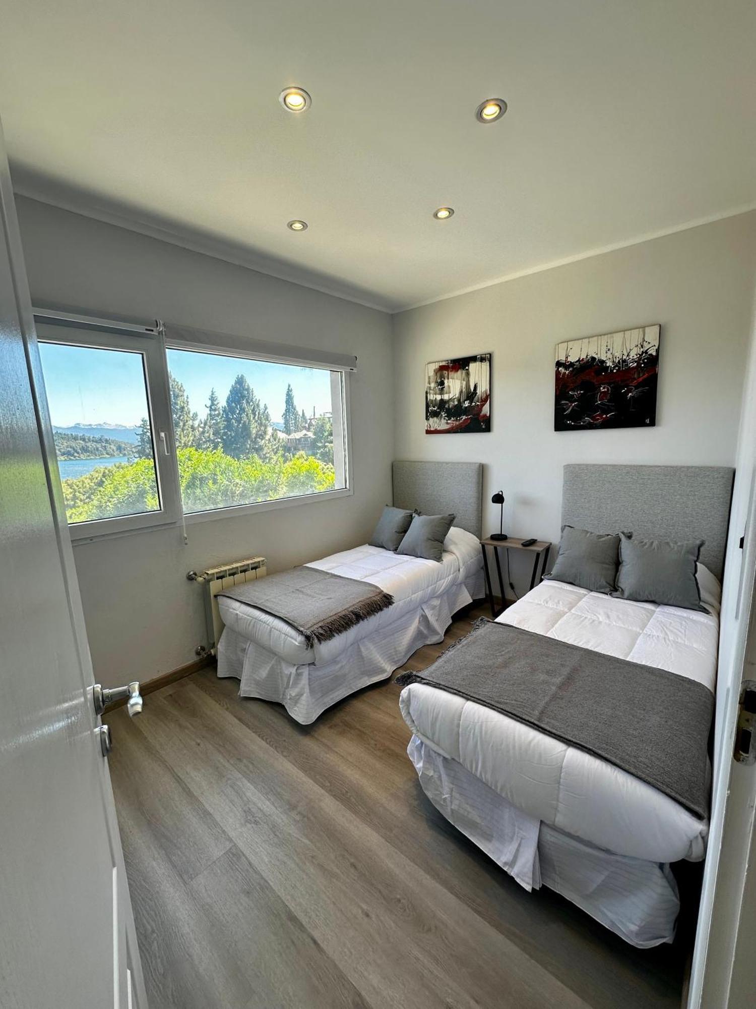 Nbh Lacus Boutique Hotel San Carlos de Bariloche Esterno foto