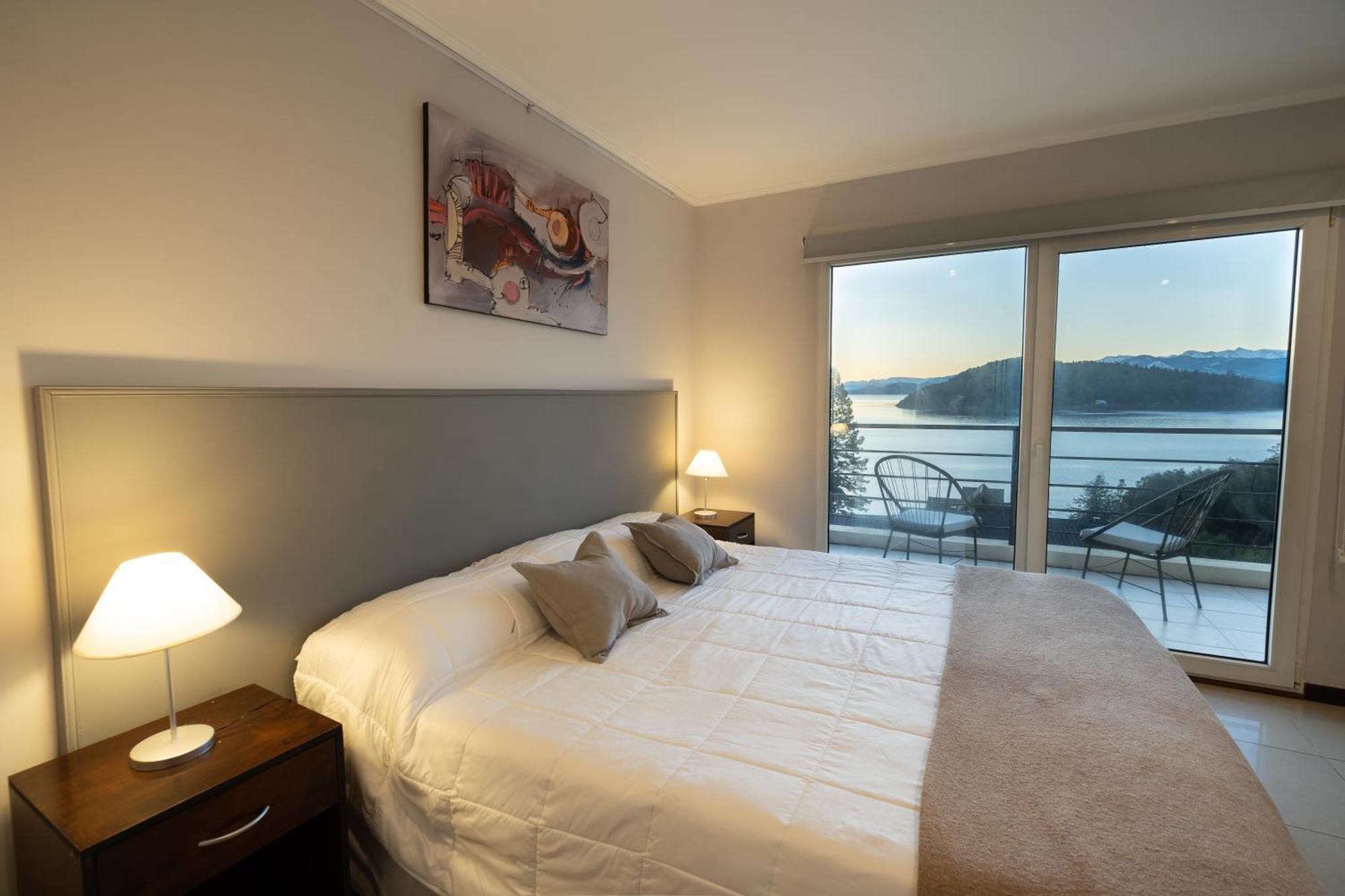 Nbh Lacus Boutique Hotel San Carlos de Bariloche Esterno foto